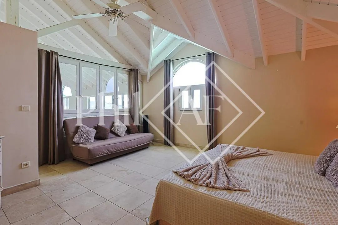 Fantastic View 4 Bed-Rooms Villa At Orient Beach Quarter of Orleans Sint Maarten/Saint Martin