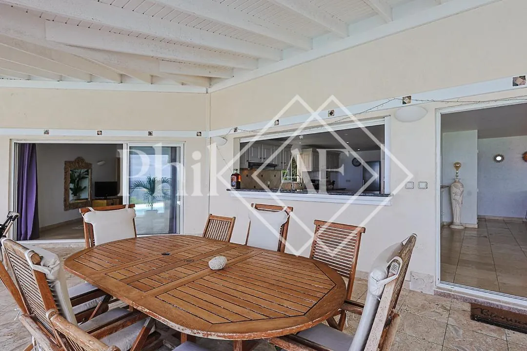 Fantastic View 4 Bed-Rooms Villa At Orient Beach Quarter of Orleans