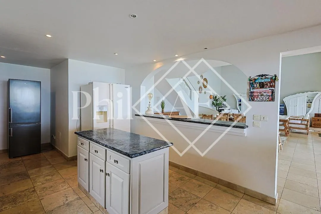 Fantastic View 4 Bed-Rooms Villa At Orient Beach Quarter of Orleans