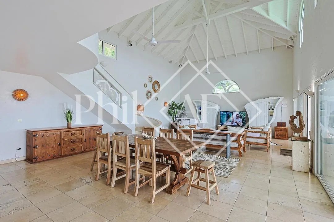 Fantastic View 4 Bed-Rooms Villa At Orient Beach Quarter of Orleans Sint Maarten/Saint Martin