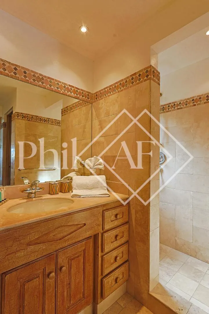 Fantastic View 4 Bed-Rooms Villa At Orient Beach Quarter of Orleans Sint Maarten/Saint Martin